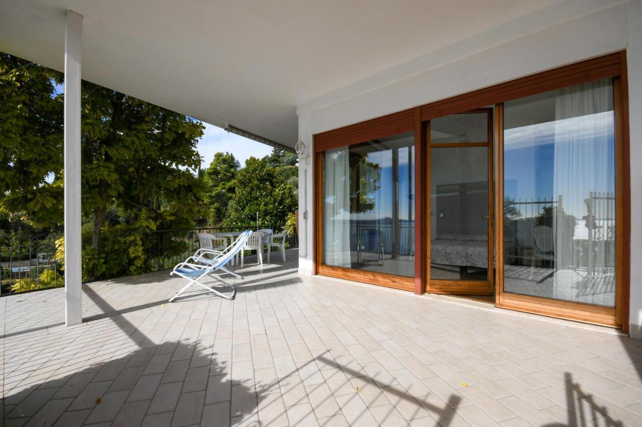 La Villa Fasano Gardone Riviera Exterior foto