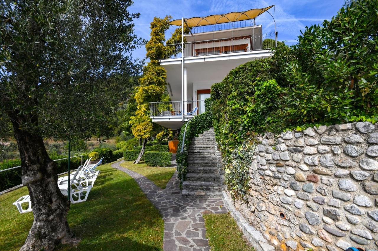 La Villa Fasano Gardone Riviera Exterior foto